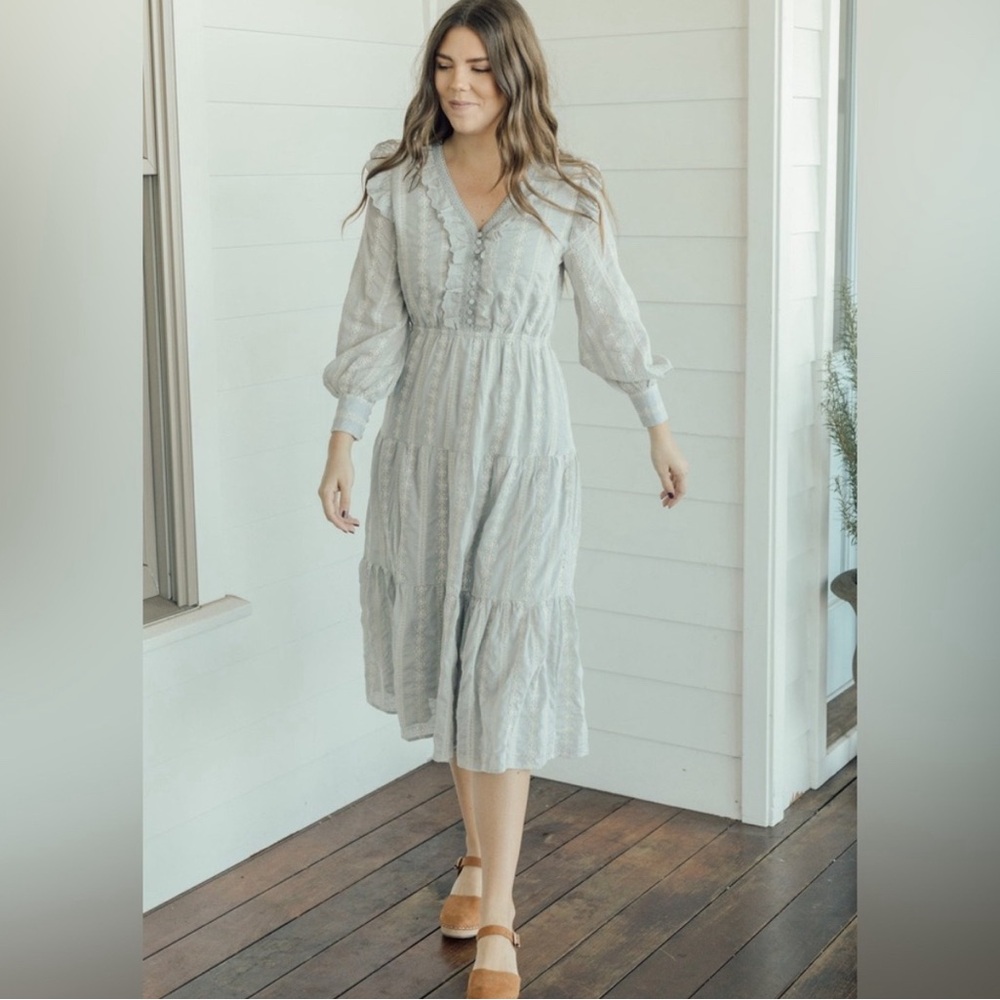 Neuflora Emsworth Gray/Blue Embroidered Dress